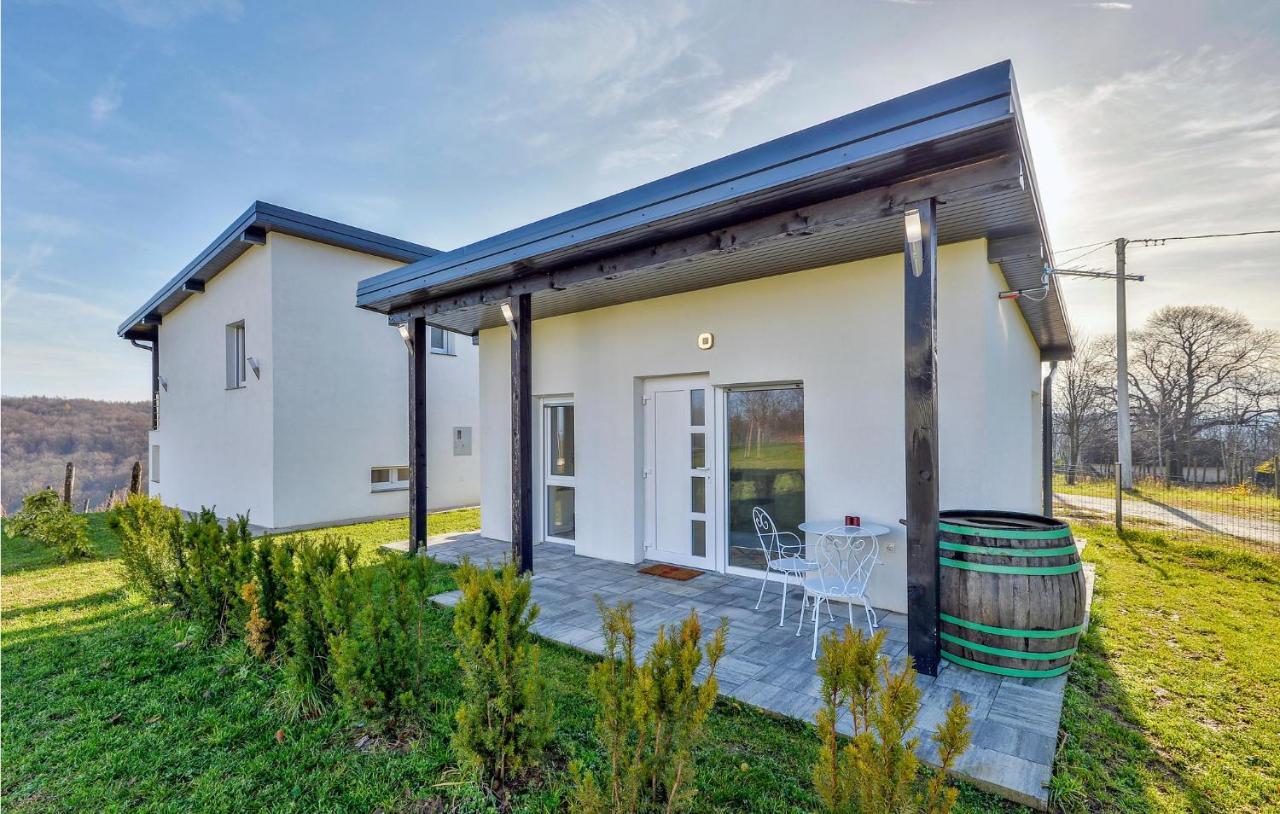 8 Bedroom Lovely Home In Durdevac Ðurđevac Kültér fotó