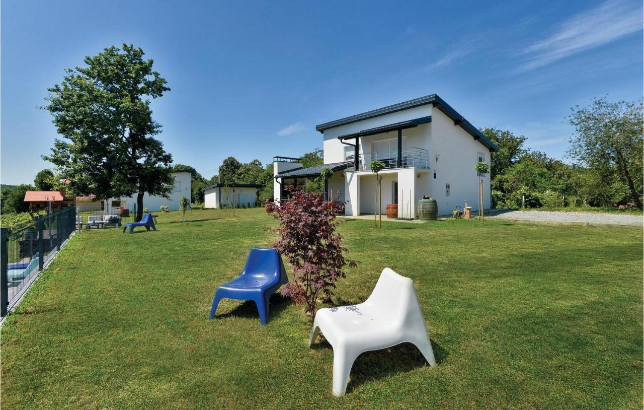 8 Bedroom Lovely Home In Durdevac Ðurđevac Kültér fotó